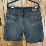 Wrangler Vintage High Rise Mom Jeans Washed Black Denim Bermuda 9” inseam 36 Photo 0