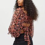 Kiss the Sky Floral Tie-Back Cropped Top NWT Size S Photo 1