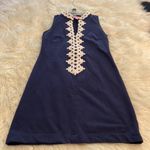 Lilly Pulitzer  Dress size XS length 32” bust 30” color navy blue / white embroid Photo 8