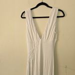 New Sky White V Photo 4