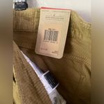 Levi's NWT Levi’s women 711 skinny corduroy olive green jeans pants 33x30 Photo 4