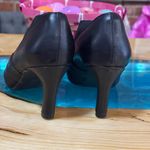 Life Stride Black‎  Leather Heels with Rounded Toe Photo 5