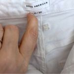 Good American Women's White Bombshell Denim Short Frayed Asymmetric Hem sz 10 Photo 3