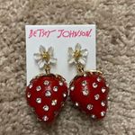 Betsey Johnson strawberry earrings Photo 0