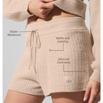 Alo Yoga Cashmere High-Waist Plush Waffle Short Photo 4