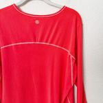Athleta [] Neon Coral Pink Scoop Neck Long Sleeve Workout Top Thumbholes Size XL Photo 6