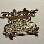Signed AJC Merry Christmas Pin Brooch Gold Tone Dangling Plaque Photo 0