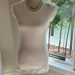 DeCollection Classic White Cap Sleeve Tee, Size Medium, NWT Photo 1
