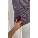 The North Face $160 NWOT  550 Down Puffer Vest Women's Gray Pink Lined Zip Front Photo 4