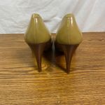 Guess ‎ Pumps Heels Classic Pointed Toe Party Career Shoes Size 6 Beige Photo 3