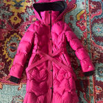 SOIA & KYO Bryanna Water Resistant 700 Fill Power Down Puffer Coat Photo 0