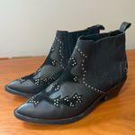 Morobe Black Leather Chelsea Boot Bootie Black Stud Detail Pointed Toe‎ Slip On Size 7 Photo 4