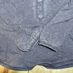 Gap Long Sleeve V-Neck Relaxed Loose Fit Blouse Women's Size Small Blue Photo 3