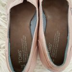 Toms  Wedges Sandals Pink size 8.5 preowned see pictures for conditions Photo 6