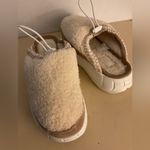 UGG  Women's Ivory sheepskin suede platform Westsider hybrid slipper shoes 12 Photo 2