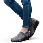 Sofft Women’s Elesia Wedge Heel Slip Photo 0