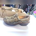 BORN CONCEPT BOC SNAKESKIN CLOGPEGGY NATIRAL USA 10 M/W Brown Photo 1