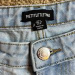 Pretty Little Thing Low-Rise Baggy Jeans Photo 2