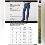 Wrangler  Women's Cowboy Cut Slim Fit Jean in Bleach NWOT Size 11 x 34 Photo 7