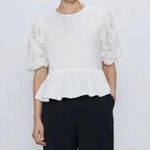 ZARA oyster white poplin peplum‎ blouse with contrast lace puff sleeves Photo 1
