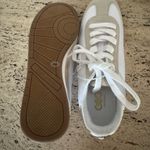 Guess GBG Los Angeles White and Gold Casual Sneakers. Size 8M Photo 11
