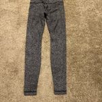 Lululemon wunder under pant 111-Line up white black 6 $98 Photo 4