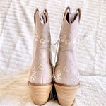 Arula Corral Mi.iM Embroidered Western Boots Photo 2