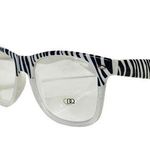 Stylish Retro Horn Rimmed Sunglasses White Photo 0