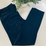 Adidas Capri yoga pants. Size Medium. Black Photo 0