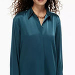 Aritzia Babaton Sable Herbage Green Shirt Size S Photo 0