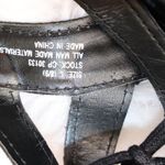 Rue 21 NWT lightweight sandals in black Photo 3