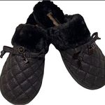 Michael Kors size 8 Black Quilted Slippers with Fur Trim and Charm Photo 0