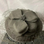 CHEVEUX DESIGN BY CC WOMENS BLACK HAT WITH HEAD BAND NETTING AND FELT FLOWER Photo 2