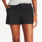 Old Navy Womens  Mid Rise Black 3.5”  Everyday Chino  Weekend Shorts - Sz 4 Photo 0