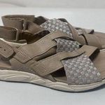 Earth Spirit Sandals Womens 7 Beige Silver Checker Casual Strappy Comfort Flat Photo 0