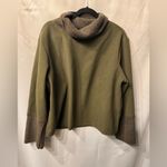 Banana Republic  Brushed Turtleneck Sweatshirt in olive green size large Photo 6