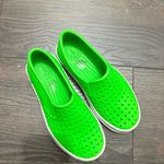 Native Juniors 3 Lime Green Shoes Size undefined Photo 1
