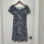 SIGNATURE BY ROBBIE BEE | Short Sleeve Abstract Animal Print A Photo 2