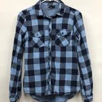 Ultra Flirt  button down flannel top junior size medium Photo 0