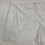 Elle  White Embroidered Flower Chino Short Size 10 NWT Photo 1