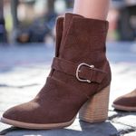 Isola  Women's Lavoy Suede Brown Textured Ankle Boots Size 8.5 NEW‎ Photo 1