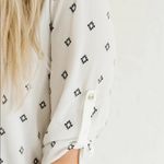 Maurice's Straight to Business White Patterned Blouse~lg Photo 3