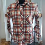 Wrangler Vintage Permanent Press button down Photo 0