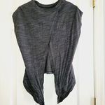 Reebok  athletic top Photo 3