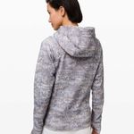 Lululemon Scuba Hoodie in Frozen Vista Alpine White size 8 Photo 5