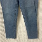 Madewell  The Perfect Vintage Jean Medium Wash Raw Hem Straight Jeans Size 28 Photo 3