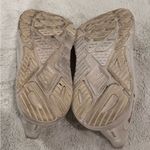 Hoka One One Arahi 7 – Women’s Size 11 – Cream & Pink Photo 3