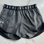 Under Armour Under‎ Armour HeatGear Women's Gray Athletic Shorts Loose Fit Size SM Photo 0