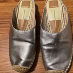 DV by Dolce Vit Tyle Metallic Silver Leather Summer Espadrille Mule Slide Flats 6.5 Photo 2