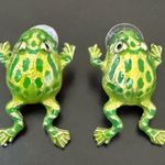 Unsigned Enameled Green Frog Earrings 9g. Photo 2